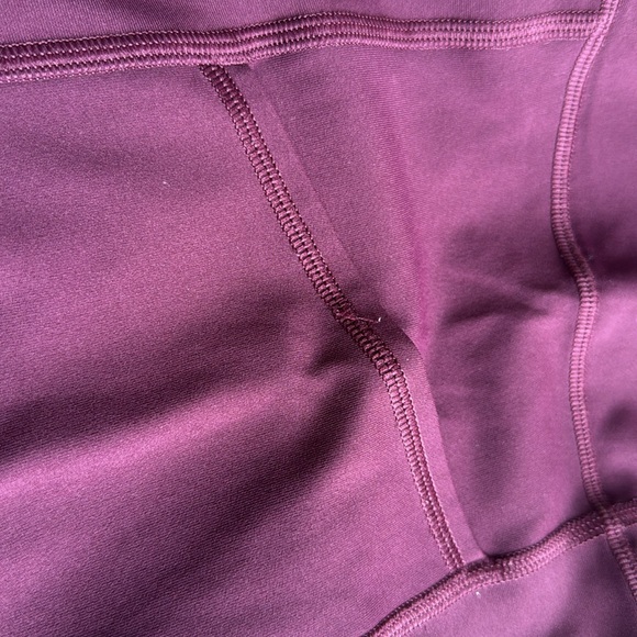 SOLD* Lululemon tight stuff tight - Picture 9 of 12